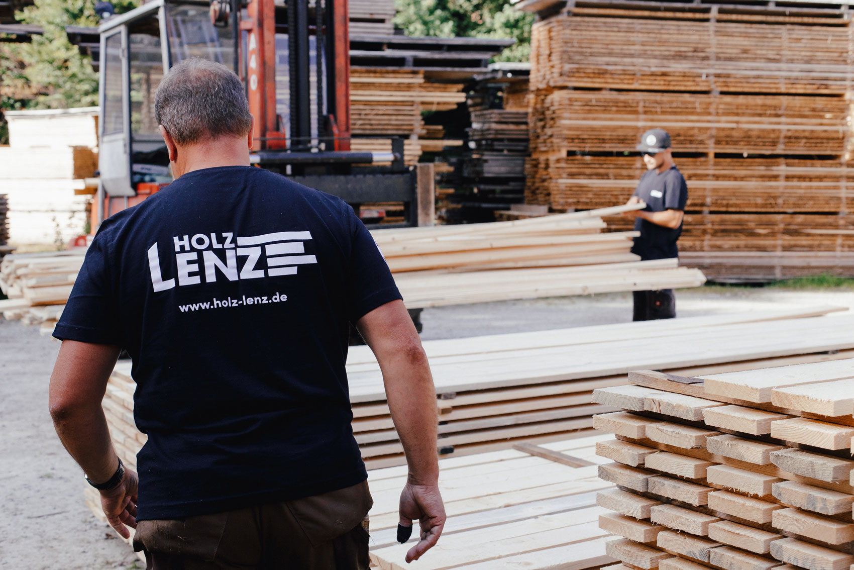 Mitarbeiter Holz Lenz arbeiten